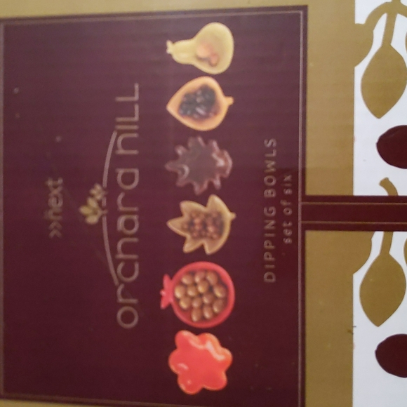 Cute leafs and fruits shape Small Plates Set of 6 in the original box - Picture 7 of 7